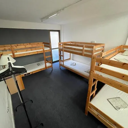 Premium Marina Hostel Pafos