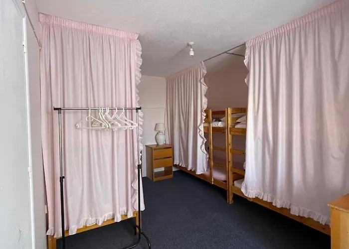 Premium Marina Hostal *