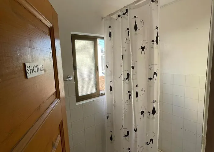 Premium Marina Hostal *